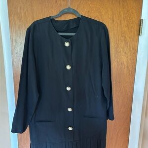 Elegant Vintage Black Button-Up Coat Dress with Pockets and Decorative Buttons